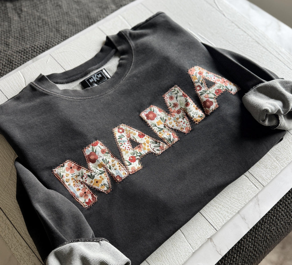 Floral MAMA Sweatshirt | Oversized Crewneck for Moms | Mother’s Day Gift | Appliqué Mama Shirt | Cozy Mom Life Sweater | Boho Style